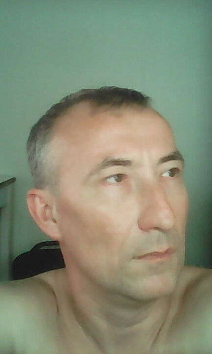  7957914  , 52 ,    