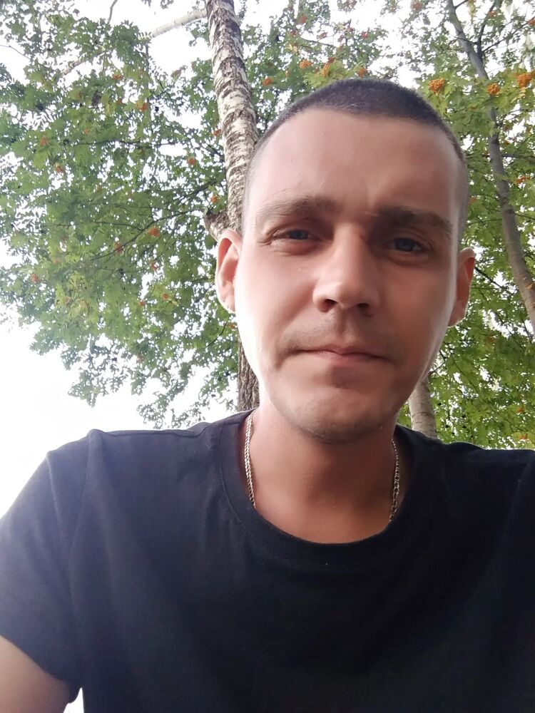  44778814  Vlad, 32 ,    