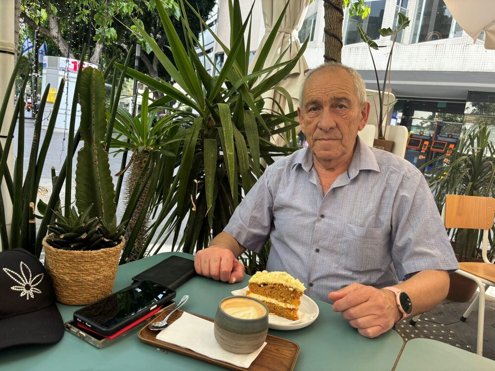  51843284  Boris, 75 ,    Tel Aviv-Yafo