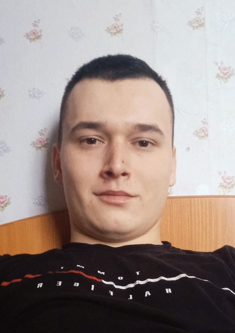  ,   Dima, 24 ,     
