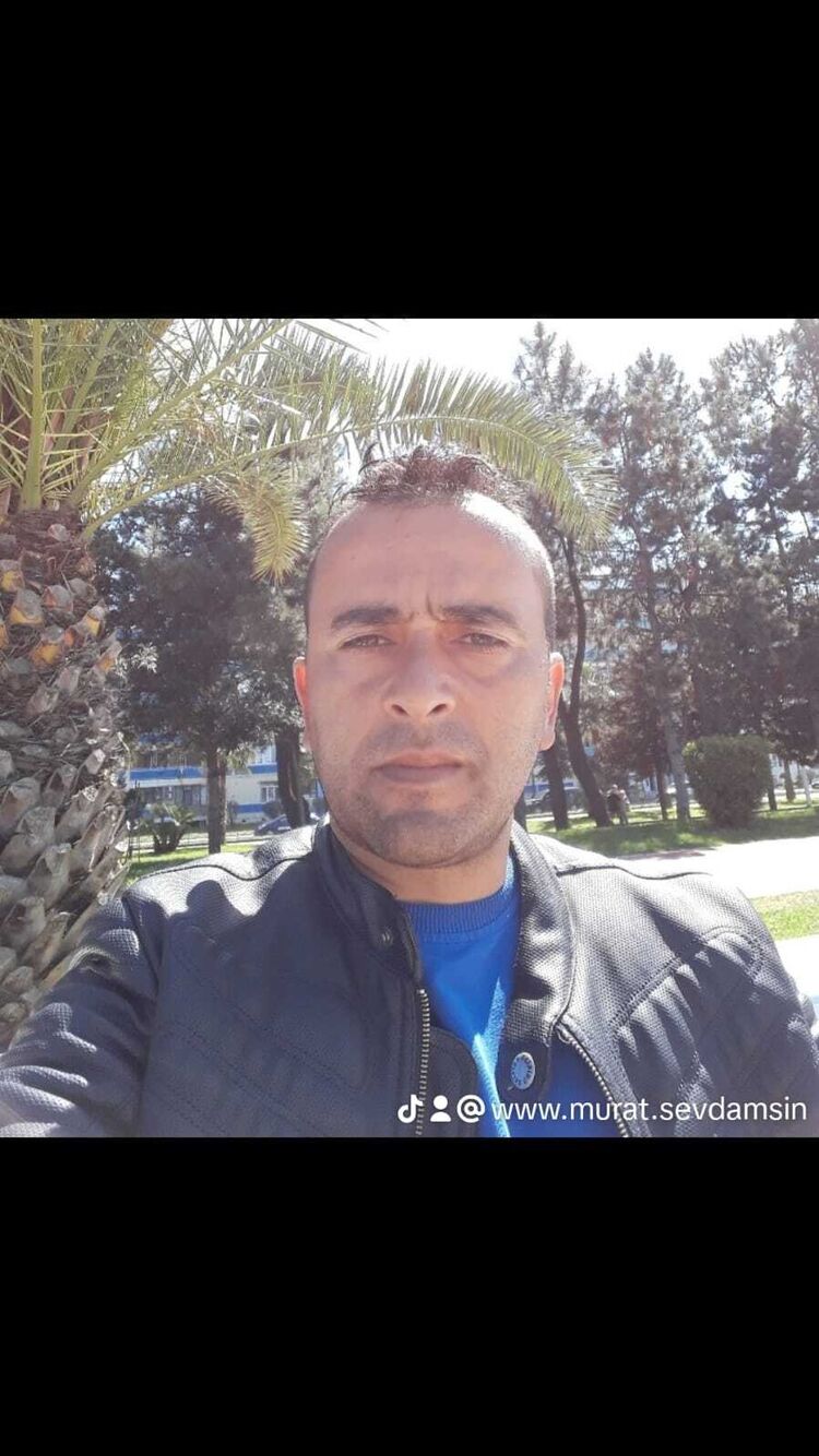  43761264  Murat, 44 ,    