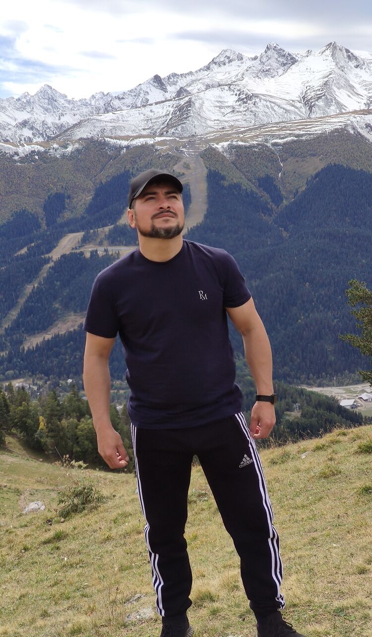  53306314  Beslan, 40 ,    