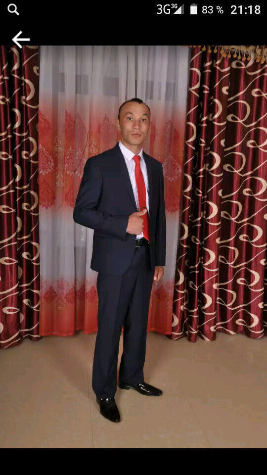  34352054  Boburjon, 33 ,    