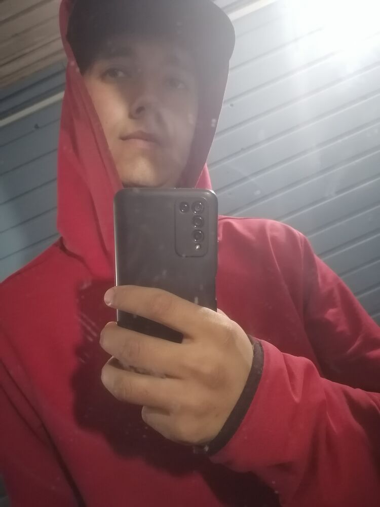  26738974  Ali, 24 ,    -