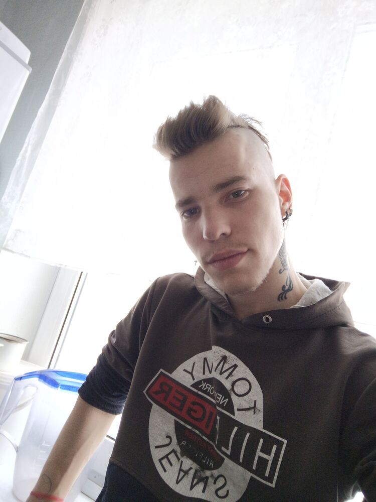  46650454  , 21 ,    