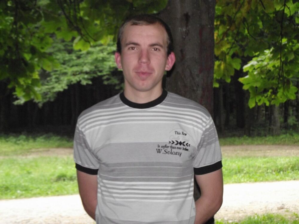  7208544  Aleks1988, 37 ,    