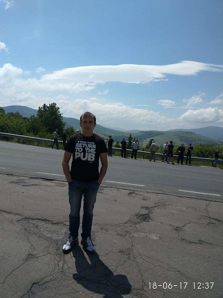  18825634  , 40 ,    