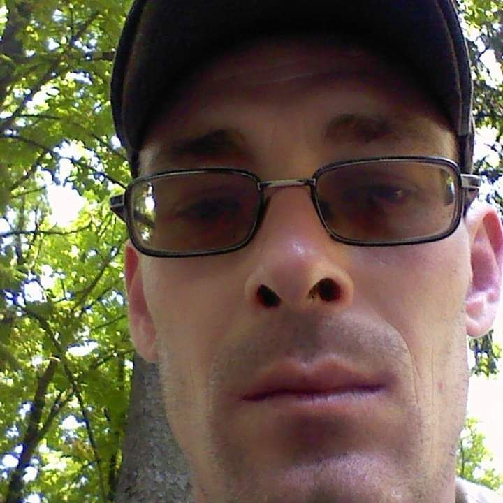  32594174  , 42 ,    