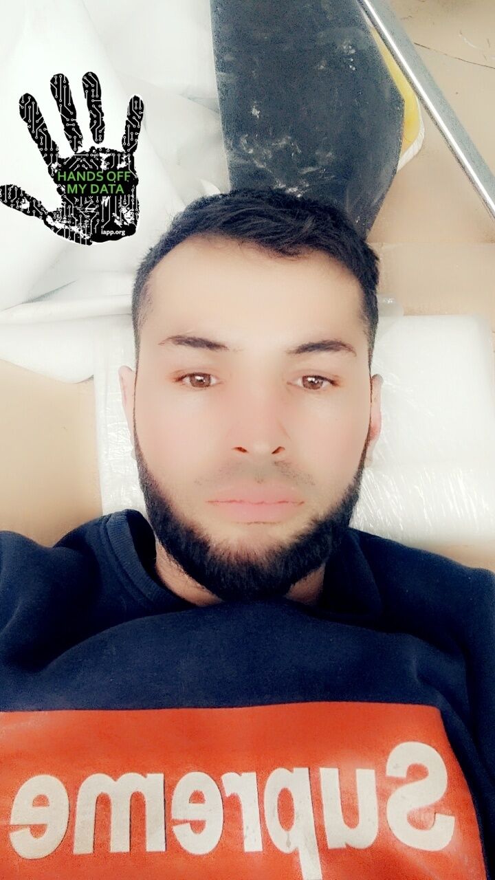  ,   Aziz, 33 ,   ,   