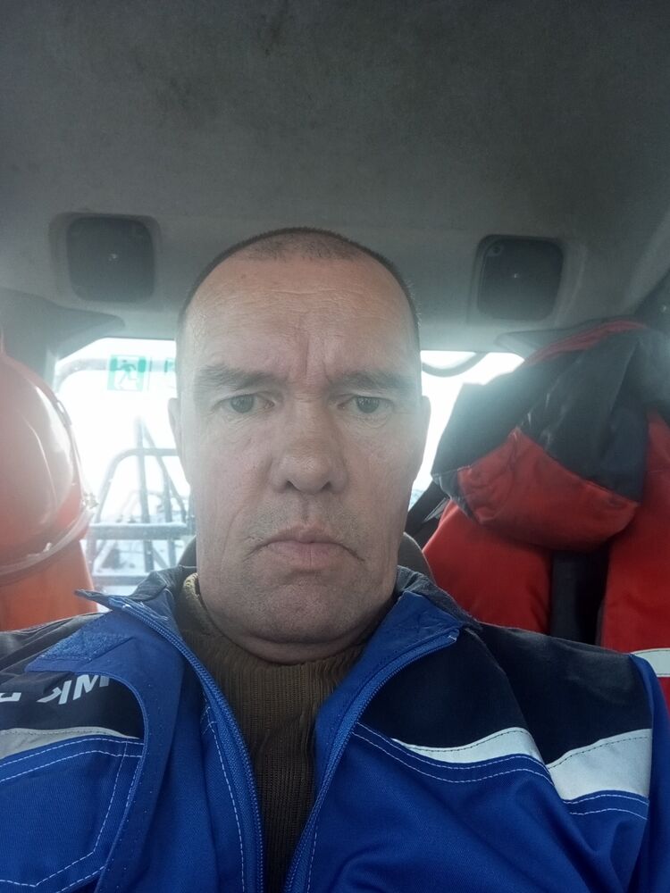  48029844  , 53 ,    