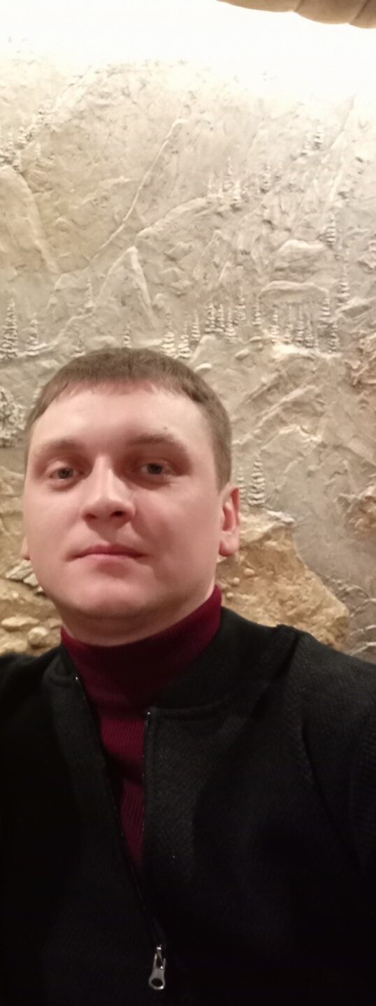  29603094  Vlad, 32 ,     