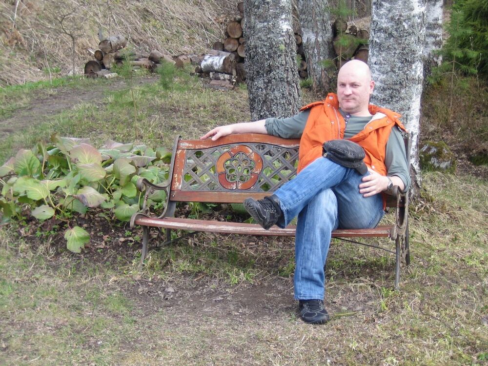  7334964  Sergey, 51 ,    