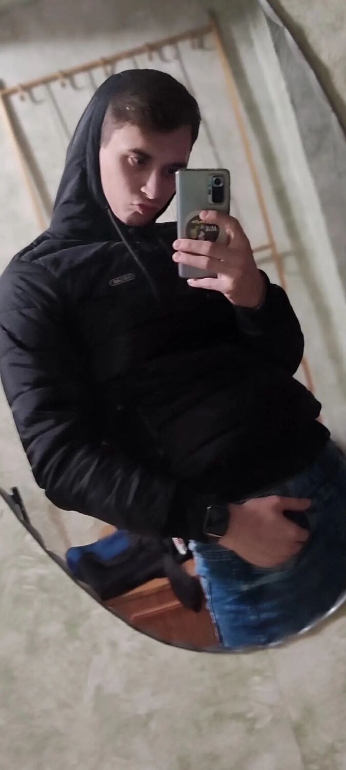  33880204  Sergoos, 25 ,    