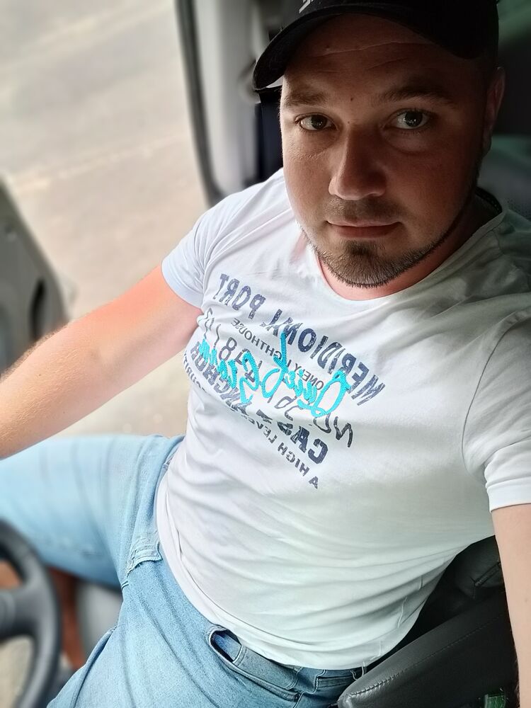  28068094  , 35 ,    