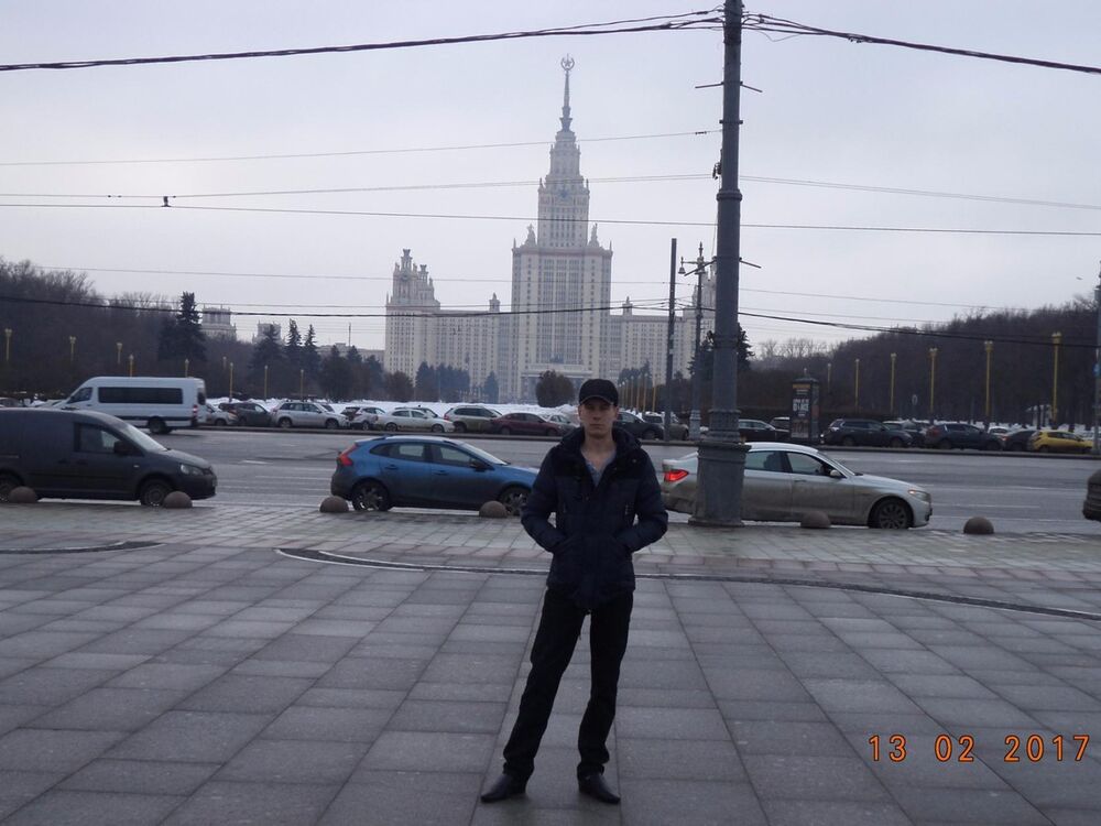  14332464  Pavel, 37 ,    