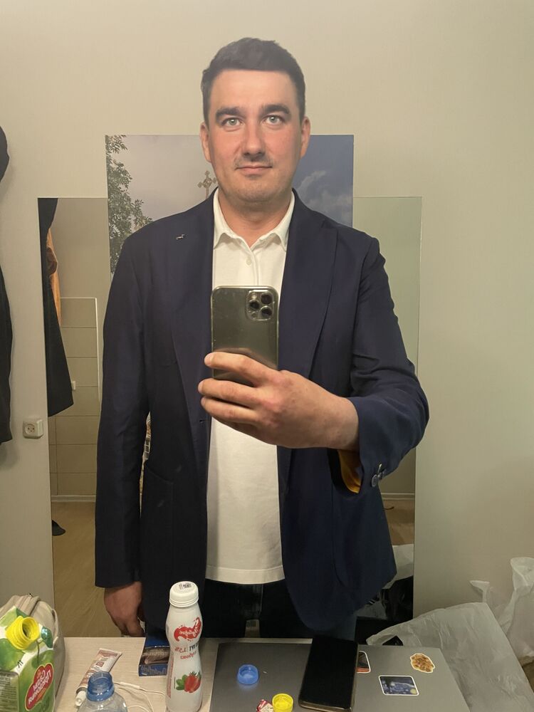  53261474  , 38 ,    -