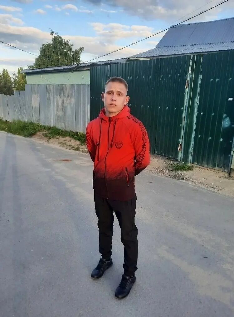  42973694  Vladslav, 24 ,    