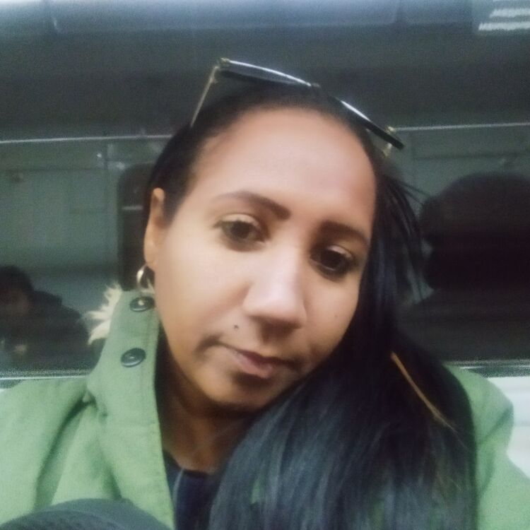  42287534  Jaqueline, 36 ,    