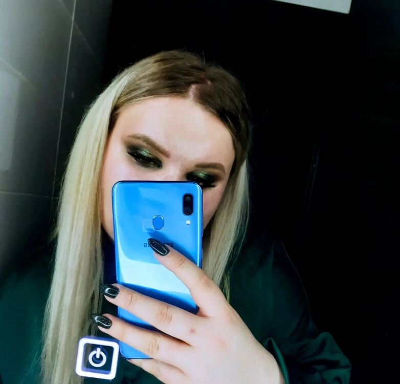  49363974  , 22 ,    