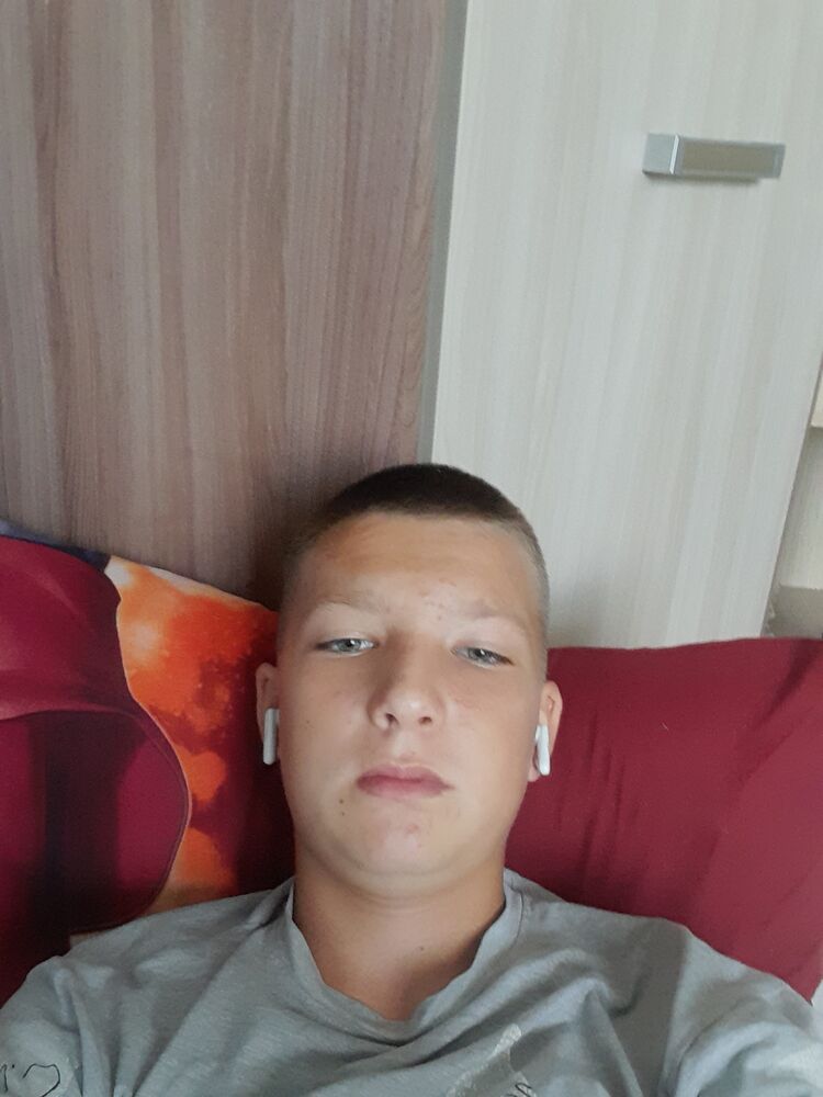  ,   Evgeni, 23 ,   ,   