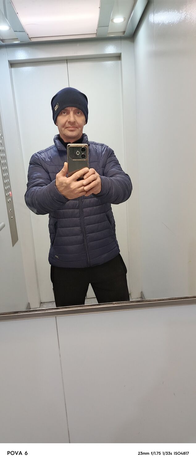  48228234  , 42 ,    