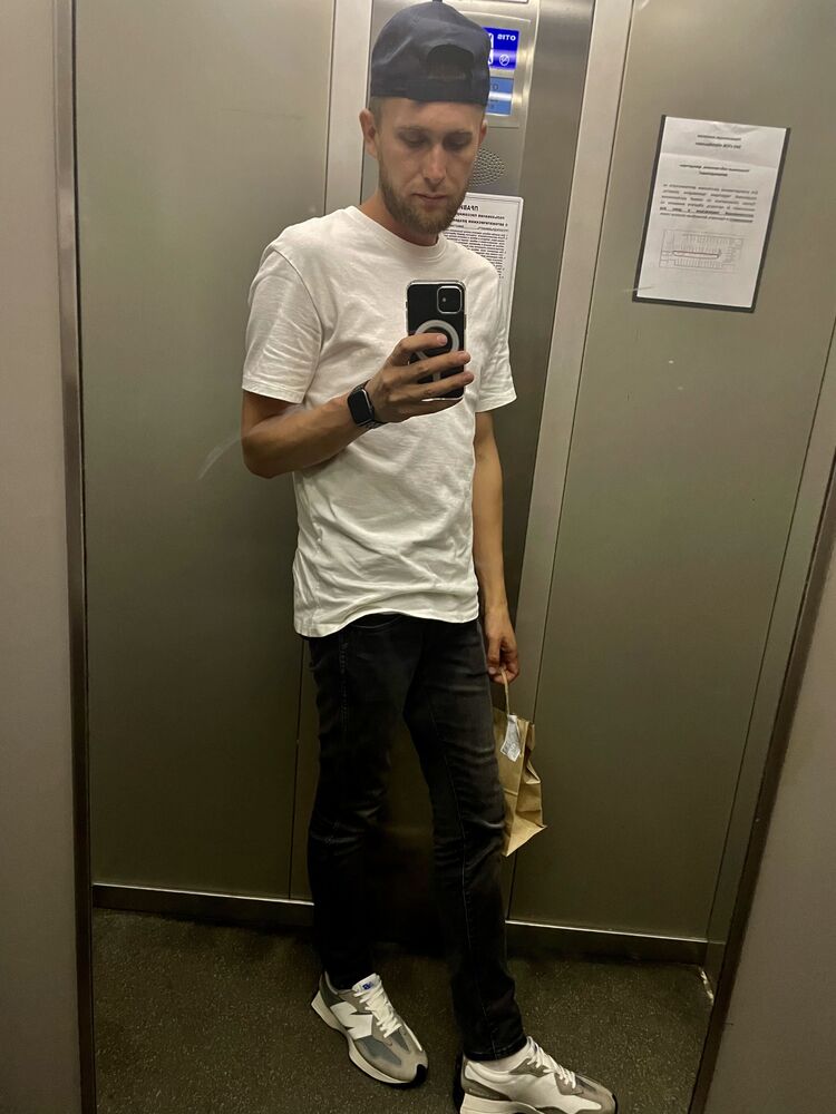  28832924  , 31 ,    
