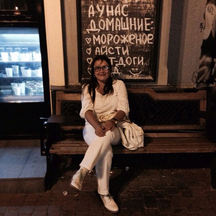  12658544  Elena, 40 ,     
