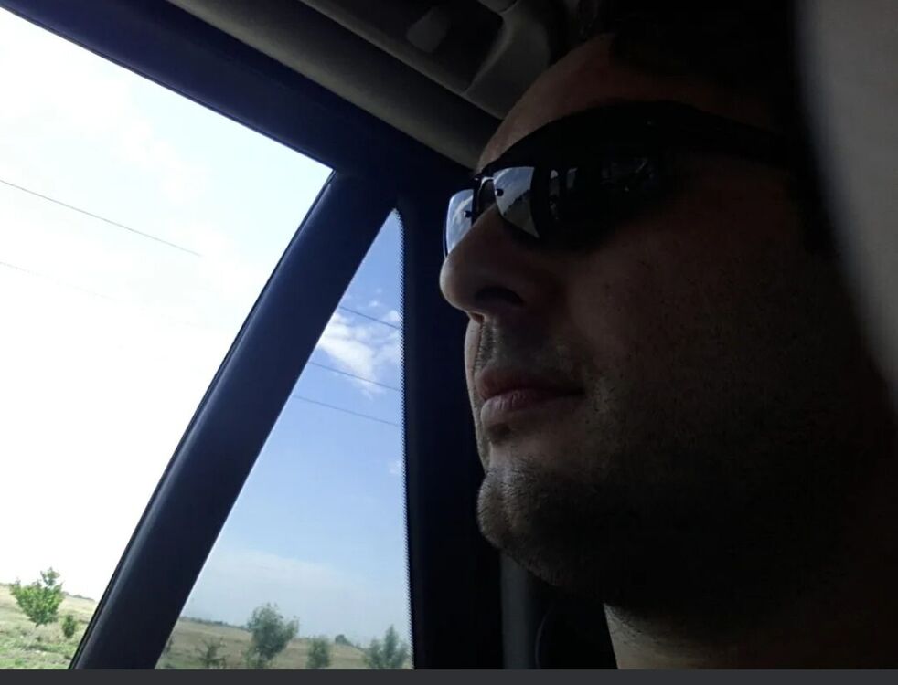  47250224  Emil, 40 ,    