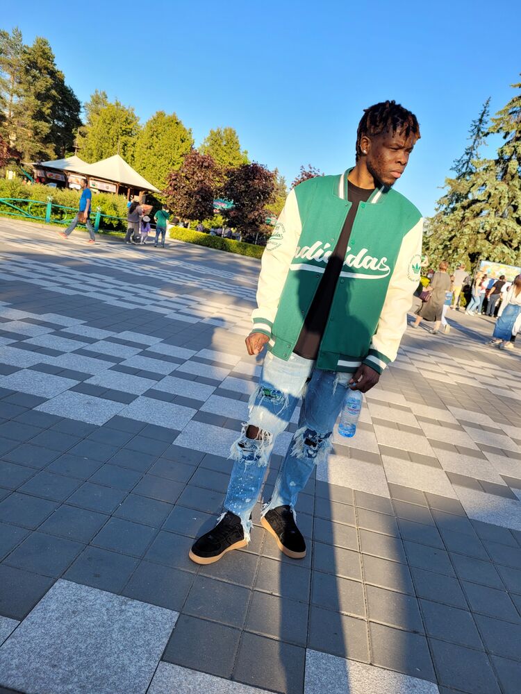 ���� 39359954 ������� ����, 33 ����, ���� ���������� � �����-����������