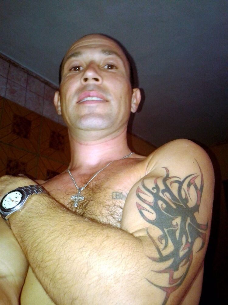  10894704  Dmitriy, 40 ,    