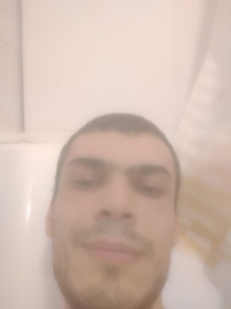  50444774  Robert, 28 ,    