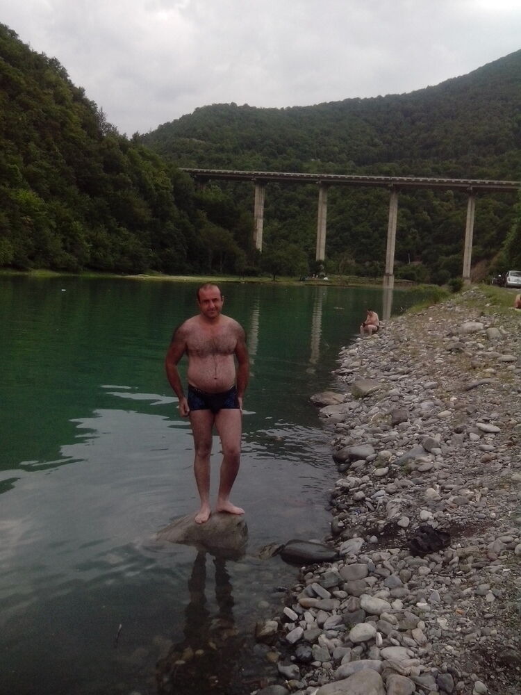  ,   Genadi, 45 ,   