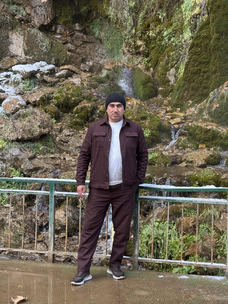  ,   Ahmad, 33 ,   ,   