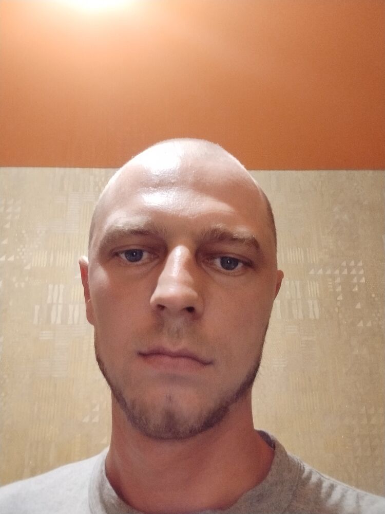  ,   Yrik, 31 ,   ,   