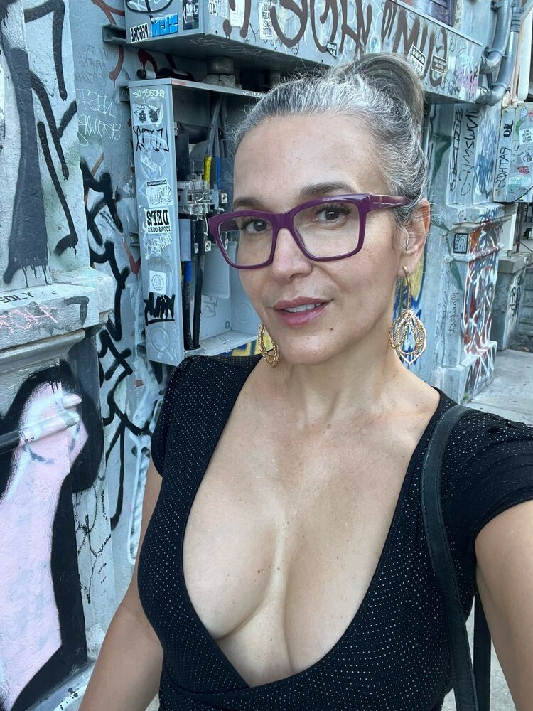 ���������� Saint-Denis, ���� ������� Annabetty, 51 ���, ������������ ��� ������, ����� � ���������