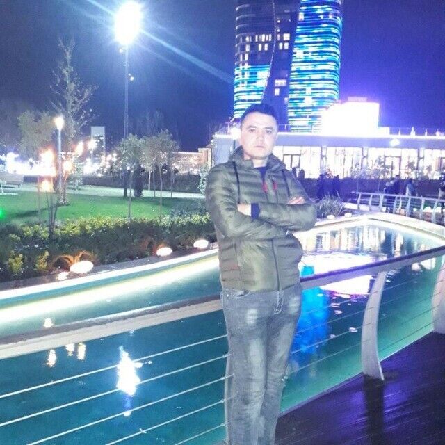  20526524  Wer, 33 ,    