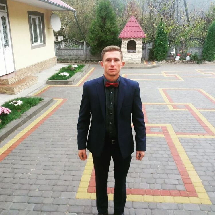  ,   Dima, 28 ,   