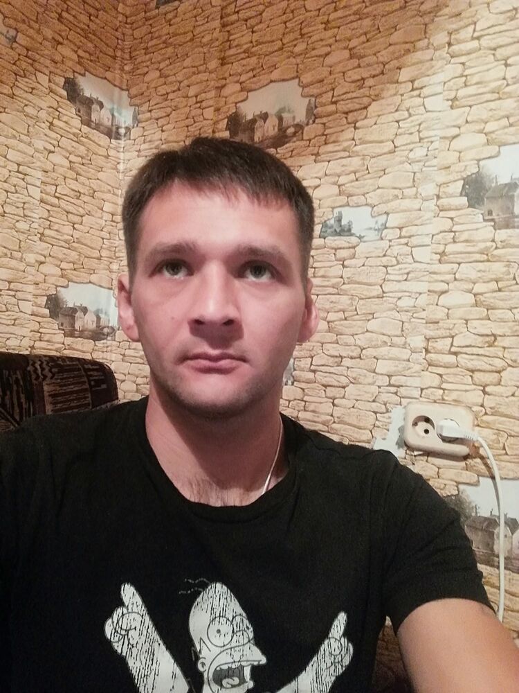  19024134  Alexander, 39 ,    