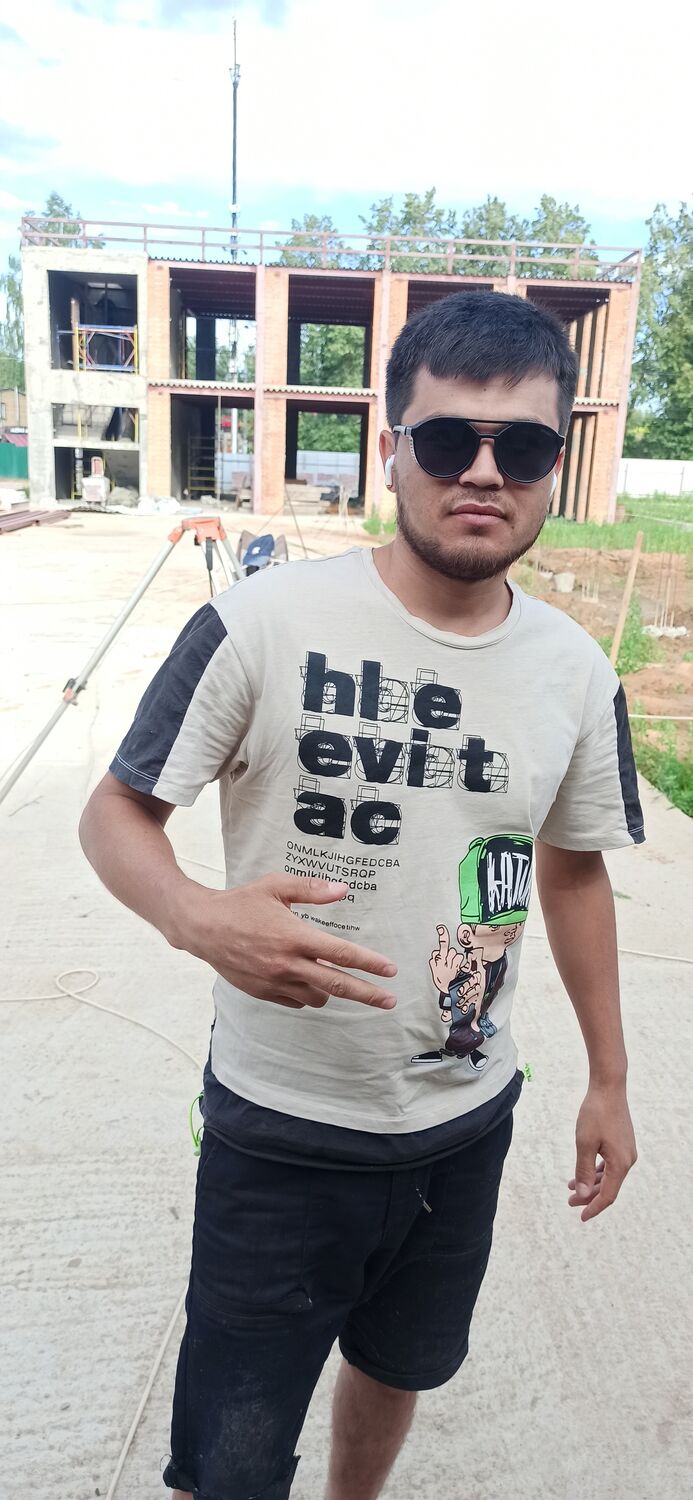  ,   Farruh, 26 ,   ,   