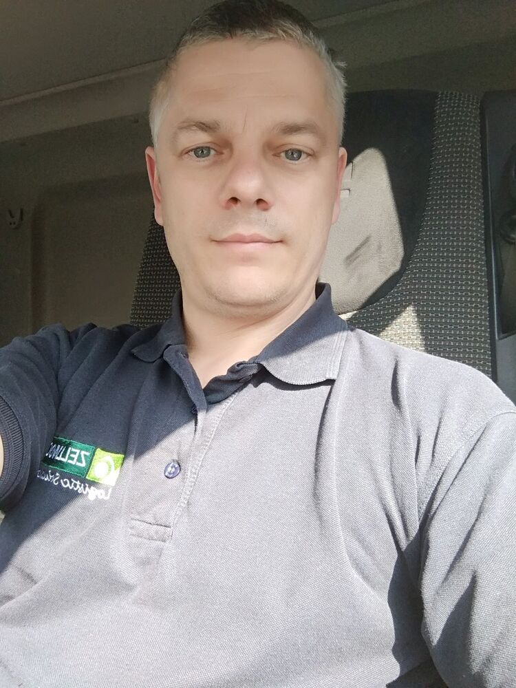  ,   Igor, 51 ,   ,   , c 
