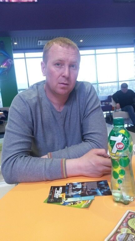  9154804  Kirill, 44 ,    