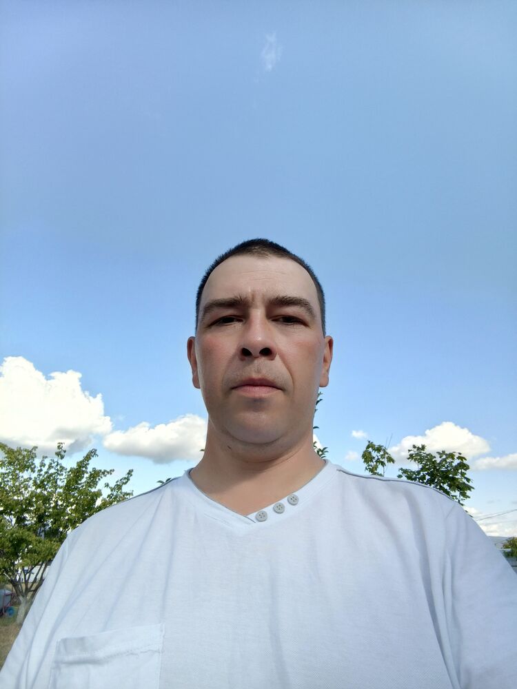  52407734  , 37 ,    