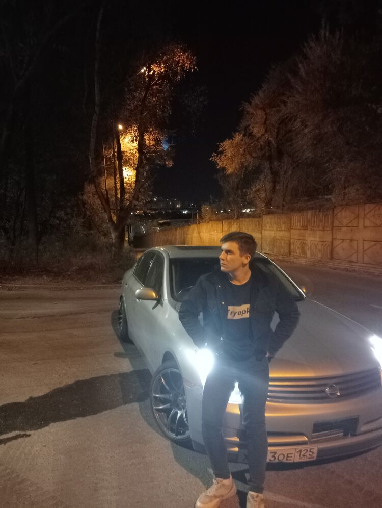  45790454  Alexey, 24 ,    