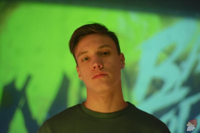  26073504  , 24 ,    -