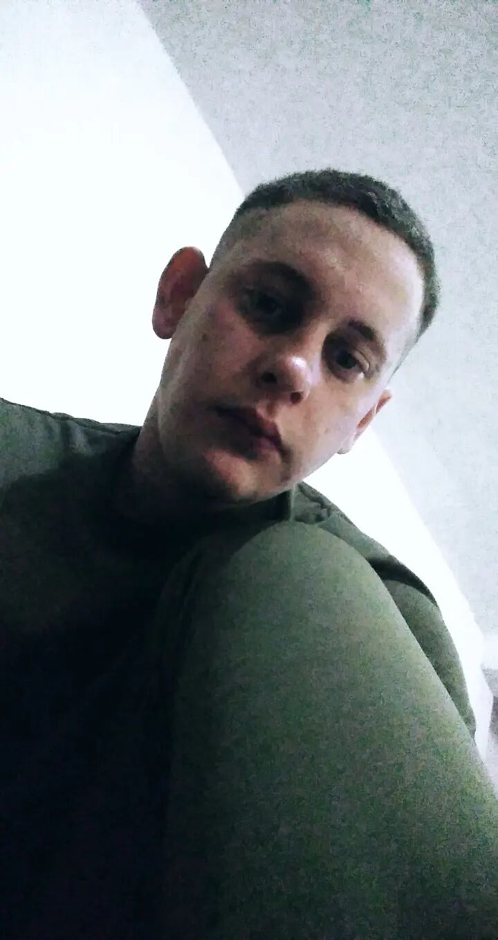 27383444  Ivan, 23 ,    