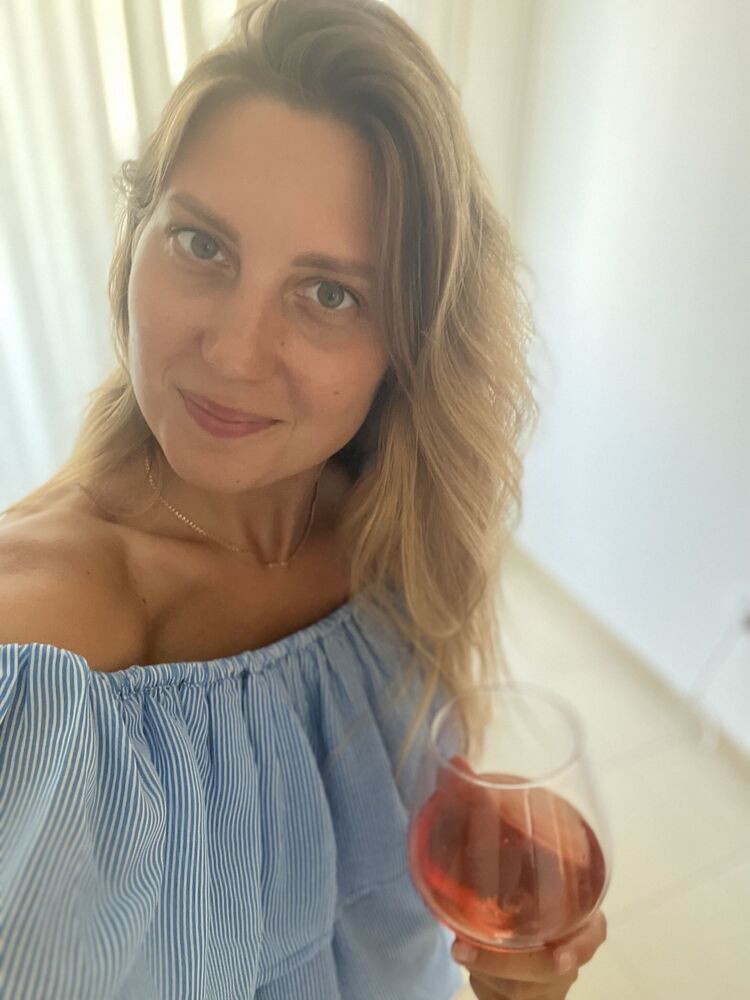  37285524  Irina, 34 ,    Limassol