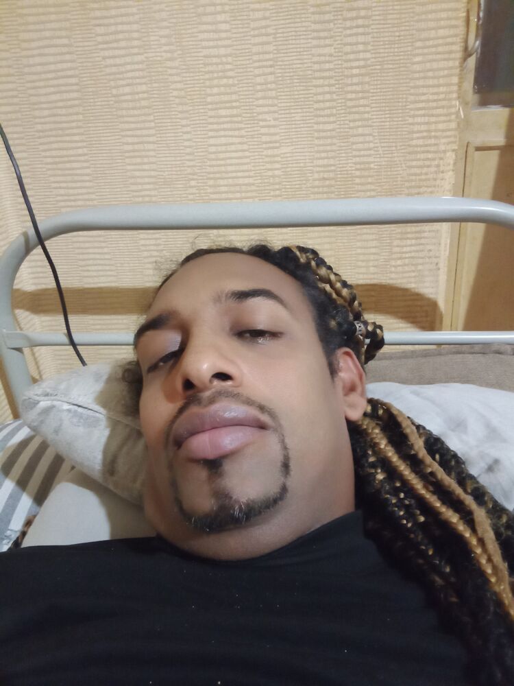  54539694  Oniel, 39 ,    