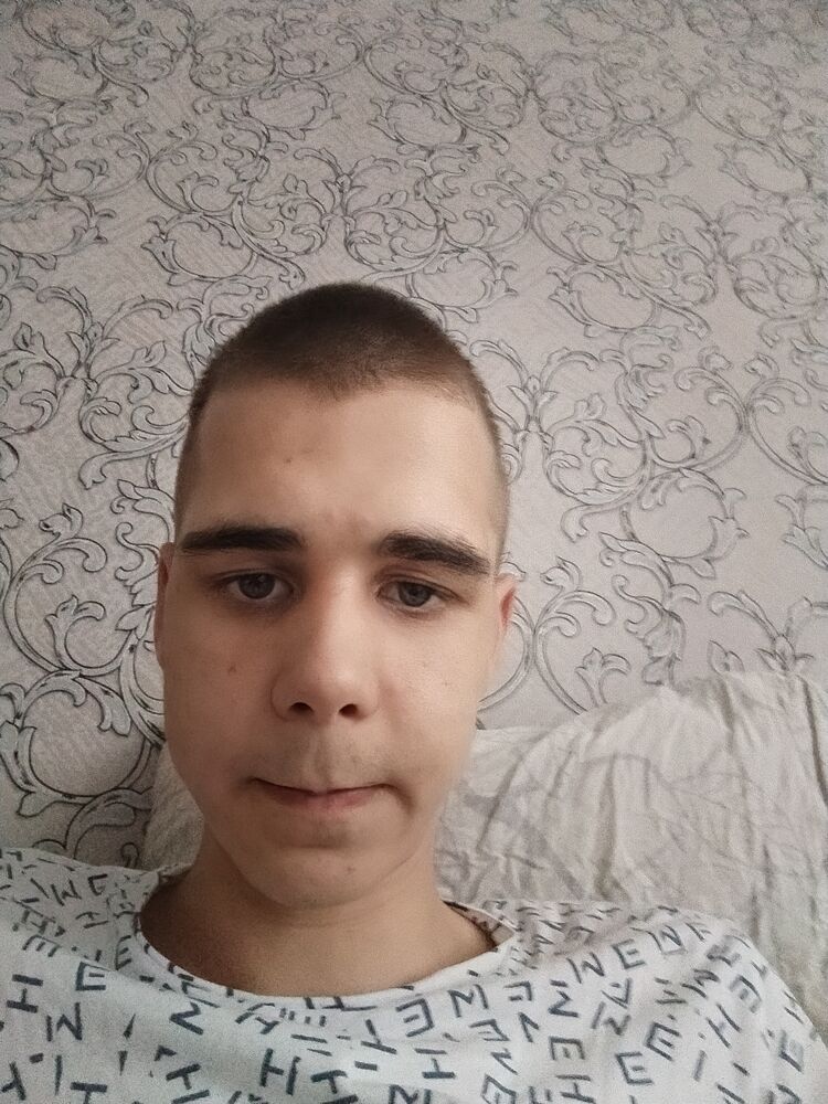  43967144  Fhh, 19 ,    