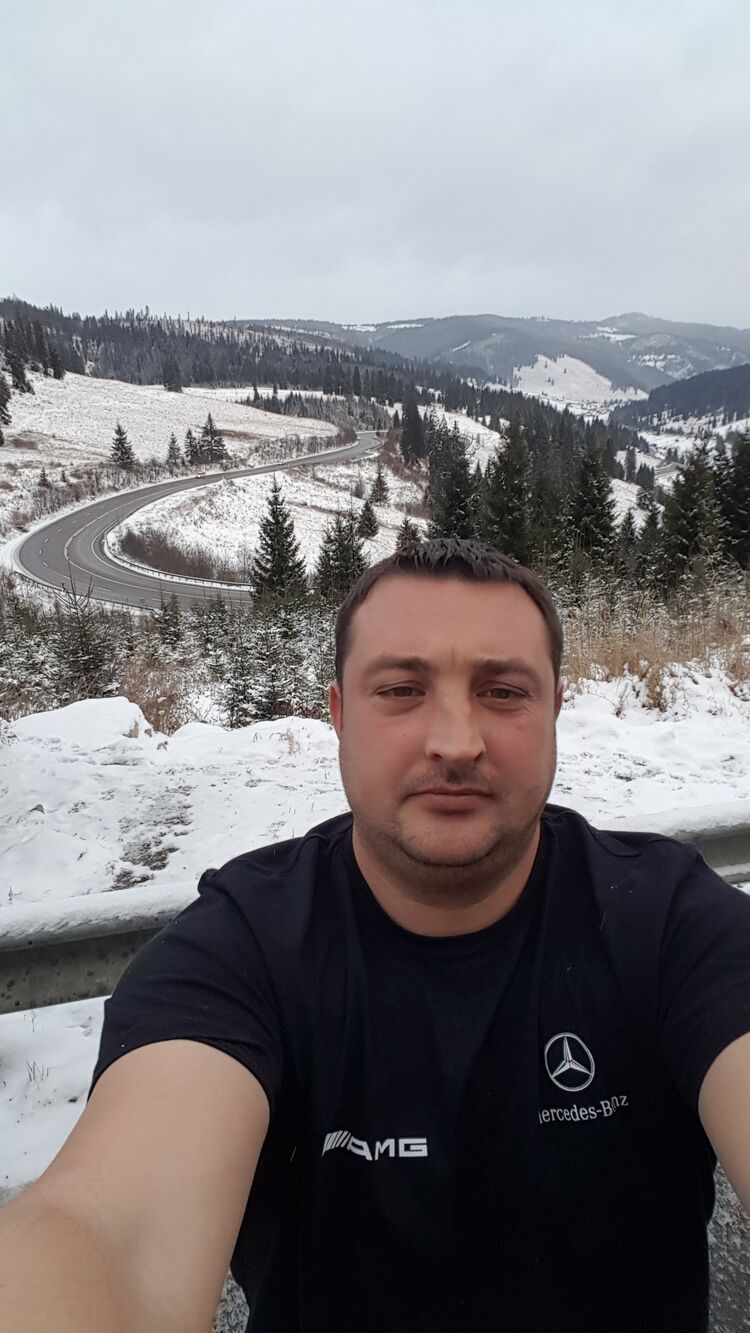  47733874  Andrei, 39 ,    