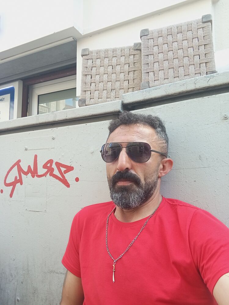  44195694  Polat, 36 ,    